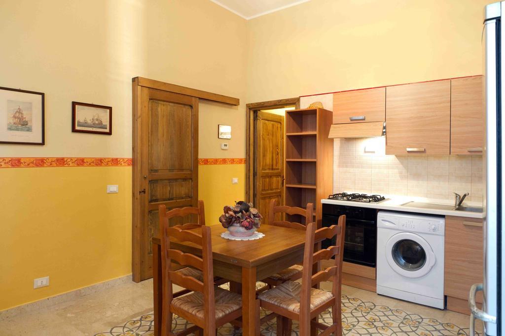Casa Vacanza Albamarina Trapani Pokój zdjęcie